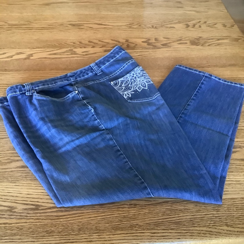 CJ BANKS JEANS